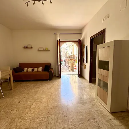 Lägenhet La Pergola Del Centro *