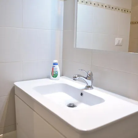 Lägenhet La Pergola Del Centro