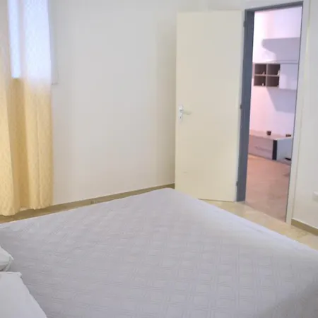 La Pergola Del Centro شقة برينديسي