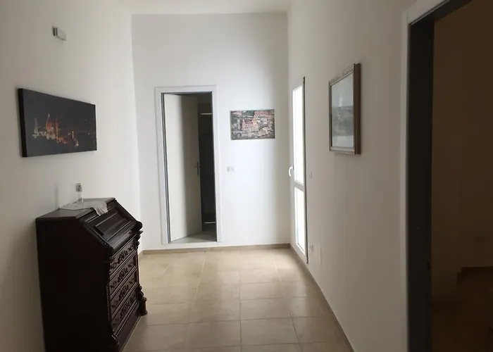 アパート La Pergola Del Centro ブリンディジ